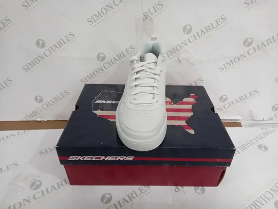 BOXED PAIR OF SKECHERS SPORT COURT 92 SHOES WHITE UK SIZE 9