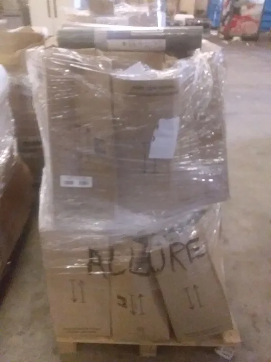 PALLET OF ASSORTED WALLPAPER 