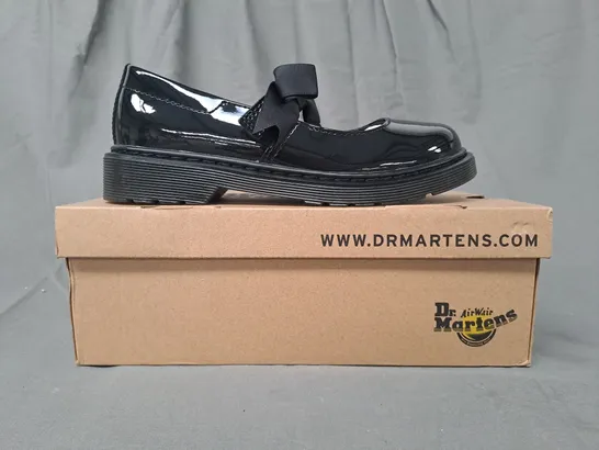 BOXED PAIR OF DR MARTENS MACCY II J SHOES IN GLOSSY BLACK UK SIZE 3