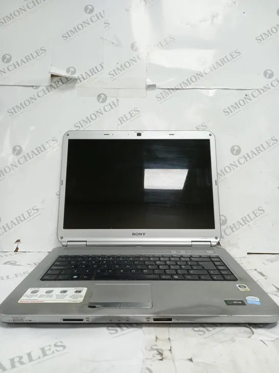 SONY VAIO VGN-NS10L LAPTOP IN SILVER