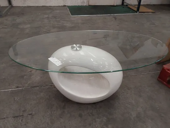 DESIGNER CONTEMPORARY STYLED GLASS TOP COFFEE TABLE 