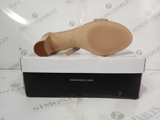 BOXED PAIR OF NINE WEST OPEN TOE HEELS IN NATURAL COLOUR SIZE 8.5M