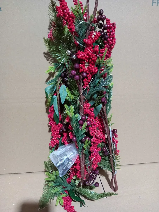 HOME REFLECTIONS 135CM PRELIT BERRY GARLAND RED