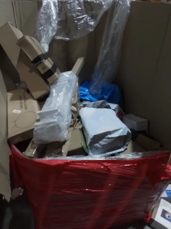 PALLET OF ASSORTED ITEMS TO INCLUDE: KOOLA ELECTRIC OVEN, PULLUP BAR, ELECTRIC BLANKET, LAUNDRY BASKET, GARDEN SHEARS ETC