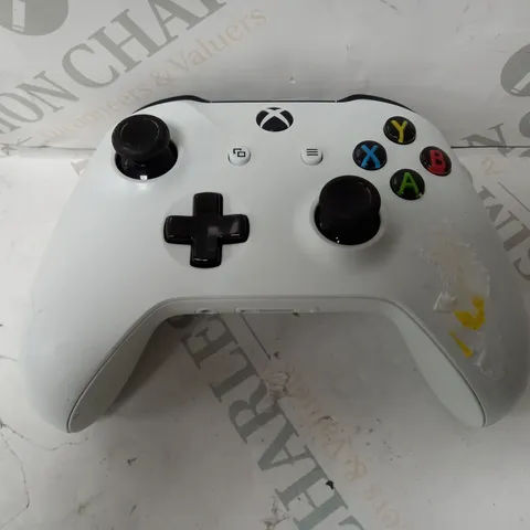 XBOX ONE CONTROLLER - WHITE