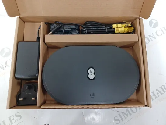 BOXED EE / BT Hybrid Connect router LRDD6391BF-SA