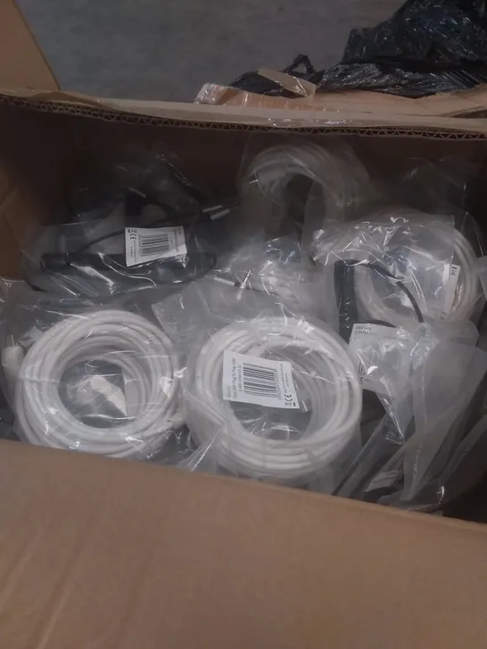 PALLET OF ASSORTED ELECTRICAL ITEMS INCLUDING USB 2.0A TO MICRO B 2M CABLES, COAX CABLE PLUG TO PLUG 10M