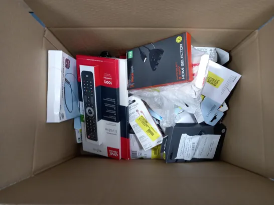 BOX OF APPROXIMATELY 30 ASSORTED ELECTRICALS TO INCLUDE WIRED HEADPHONES, LANDLINE PHONE, DAB+ RADIO, ETC