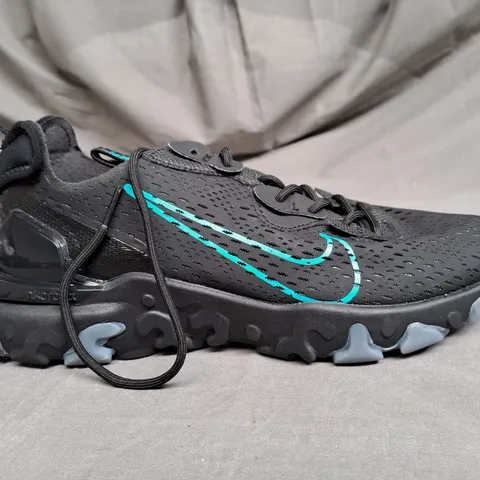 PAIR OF NIKE REACT VISION TRAINERS IN BLACK/AQUA SIZE 8