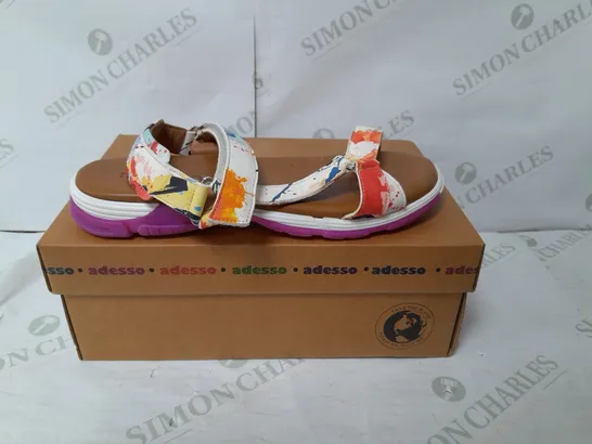 ADESSO LEATHER STRAP RUBBER SOLE WALKING SANDAL IN MULTI-COLOUR SIZE 7