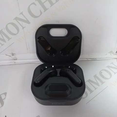 BOXED MIXX STREAMBUDS HYBRID CHARGE