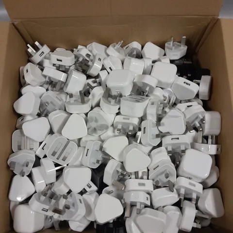 APPROXIMATELY 200 ASSORTED USB PLUGS 