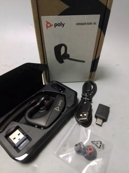 BOXED POLY VOYAGER 5200 UC HEADSET 