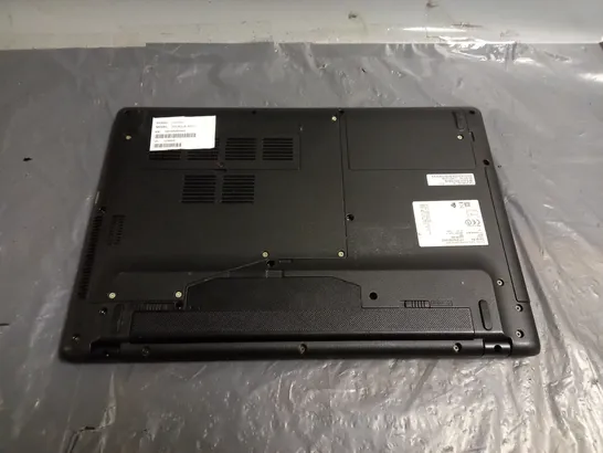 FUJITSU LIFEBOOK A555 BLACK