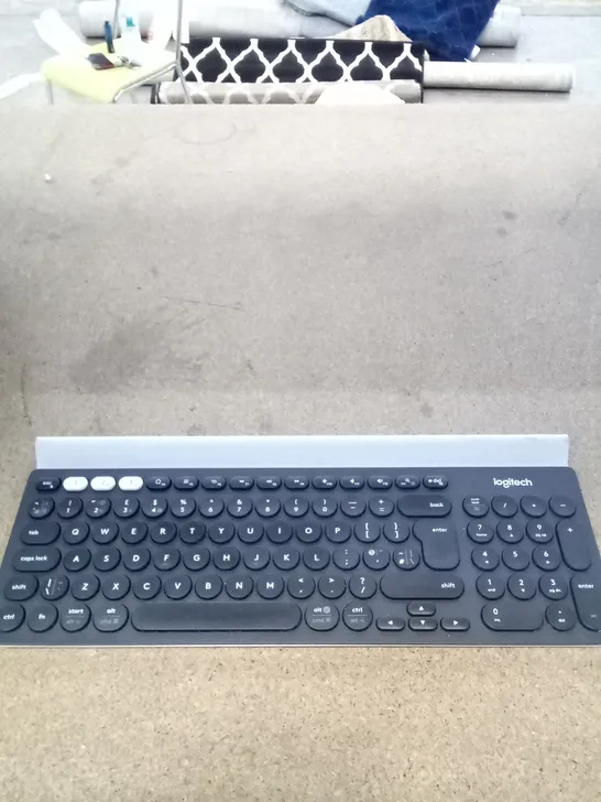 LOGITECH K780 BLUETOOTH KEYBOARD 