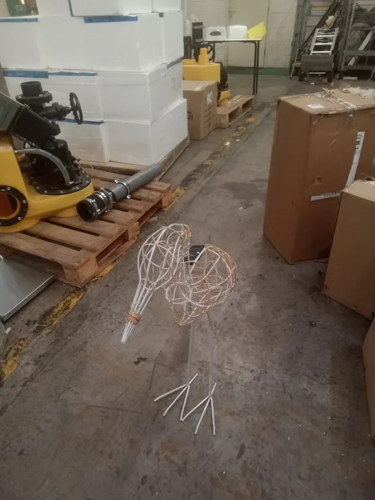 BOXED WIRE LED HERON FIGURE