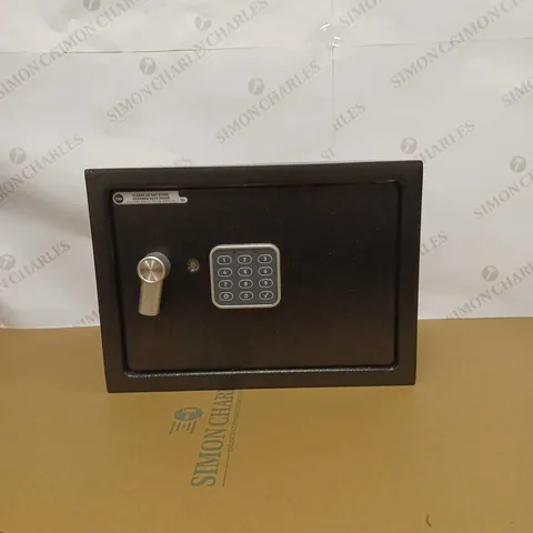 YALE ELECTRONIC SAFE MEDIUM