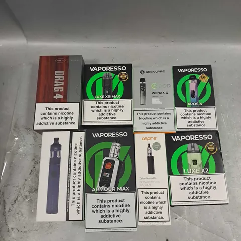 APPROXIMATELY 20 VAPES & E-CIGARETTES TO INCLUDE GEEKVAPE QPOD, VAPORESSO ARMOUR MAX, VOOPOO DRAG 4 ETC