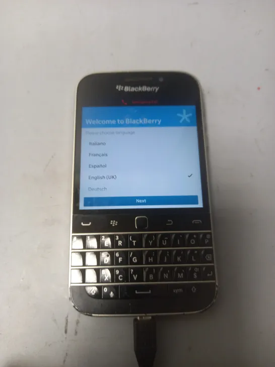 UNBOXED BLACKBERRY CLASSIC MOBILE PHONE