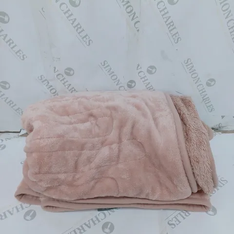 COZEE HOME VELVETSOFT HEATED THROW IN LIGHT PINK 