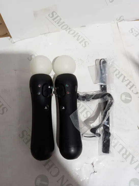PLAYSTATION MOVE MOTION CONTROLLER TWIN PACK