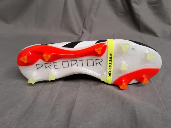 PAIR OF ADIDAS PREDATOR FOOTBALL BOOTS SIZE UK 8