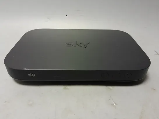 SKY EM150 Q MINI BOX