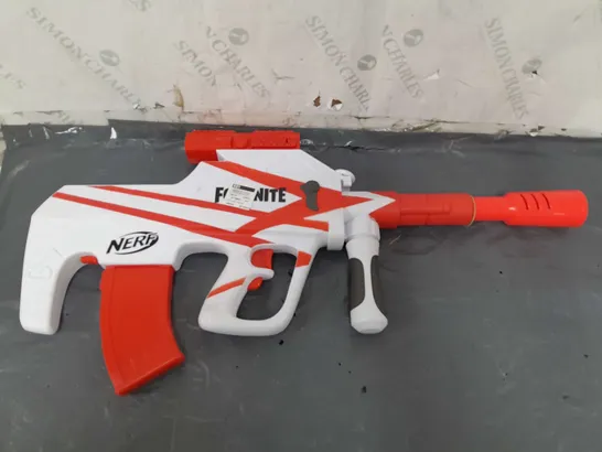 5 NERF GUNS OF VARIOUS COLLABS TO INCLUDE FORTNITE AND ROBLOX - COLLECTION ONLY 