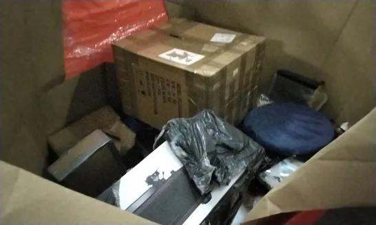 PALLET OF ASSORTED ITEMS INCLUDING DUAL AIR FRYER, TURNTABLE HI-FI SYSTEM WITH SPEAKERS, HEATED BLANKET, LEVEL8 SUITCASE, POP-UP TENT 