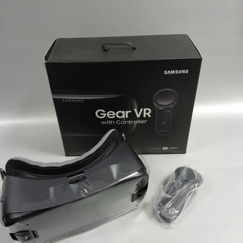 BOXED SAMSUNG OCULUS GEAR VR & CONTROLLER 
