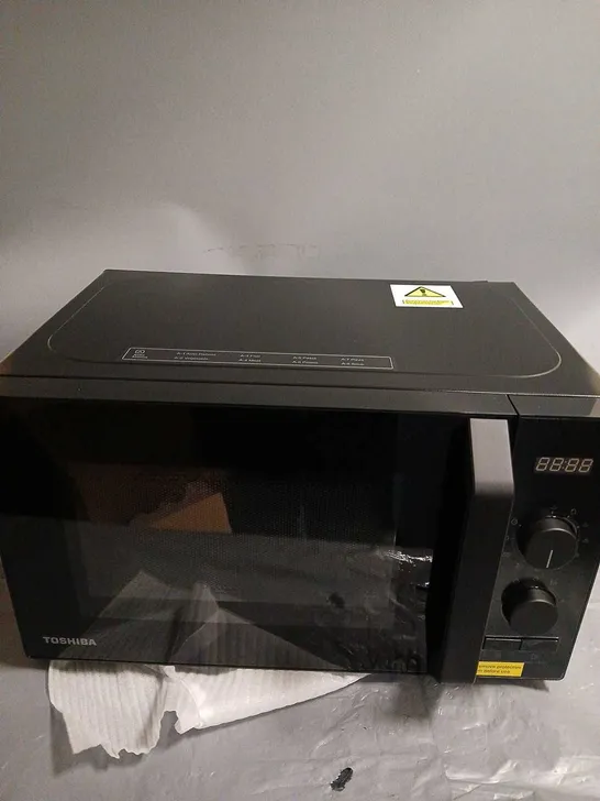 BOXED TOSHIBA MW2-AM20PF MICROWAVE OVEN IN BLACK