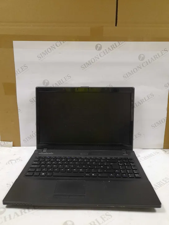 STONE W76C 500GB HD CORE I3-M370 2400MHZ 4GB RAM 15.6" NOTEBOOK COMPUTER