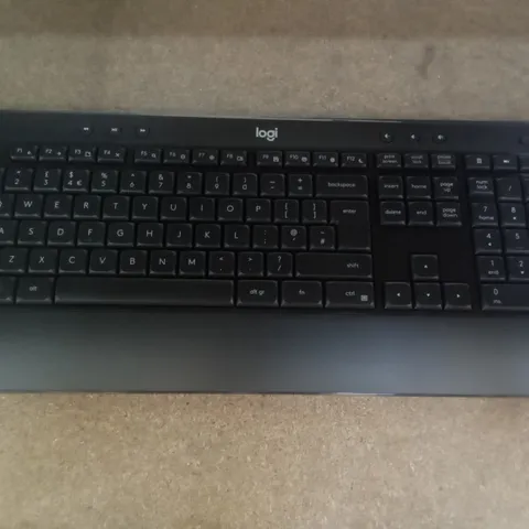 LOGITECH MK540 WIRELESS KEYBOARD