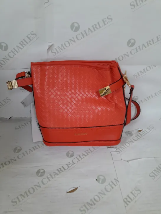 RIVER ISLAND WOVEN PATTERN FAUX LEATHER BAG IN ORANGE ONE SIZE 