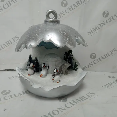 SANTA EXPRESS CHRISTMAS DETAILED BAUBLE DECORATION 