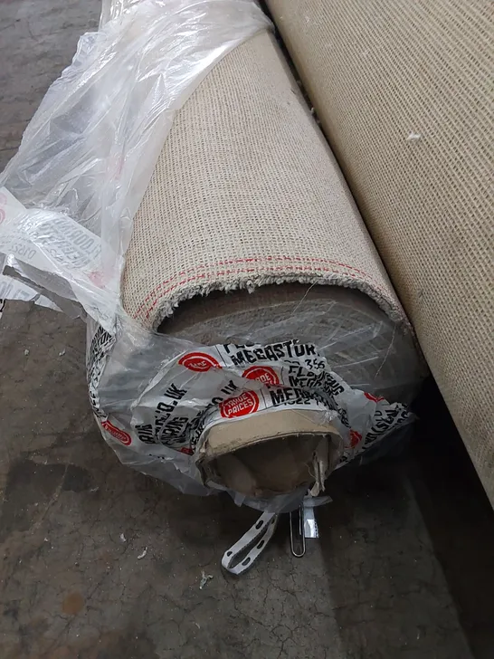 ROLL OF QUALITY PRIMO PLUS COTSWOLD CARPET // SIZE: APPROXIMATELY 4 X 5.2m