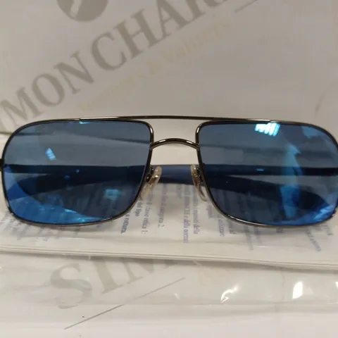 BOX OF APPROX 12 PAIRS OF POLICE 2647I SUNGLASSES 