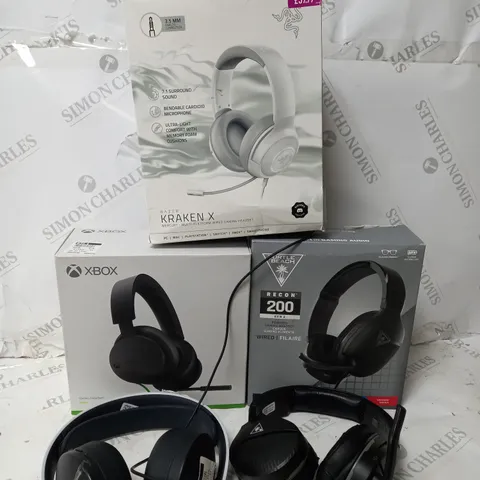 BOX OF APPROX 15 ASSORTED ITEMS TO INCLUDE - RAZER KRAKEN X - TURTLE BEACH RECON 200 - XBOX STEREO GAMING HEADSET ECT
