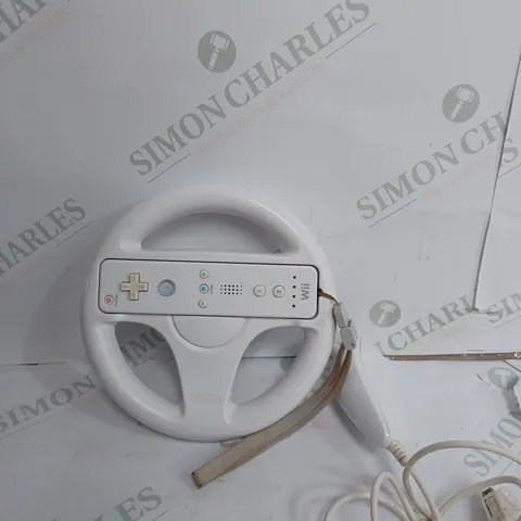 NINTENDO WII REMOTE AND NUNCHUCK - STEERING WHEEL IN WHITE 