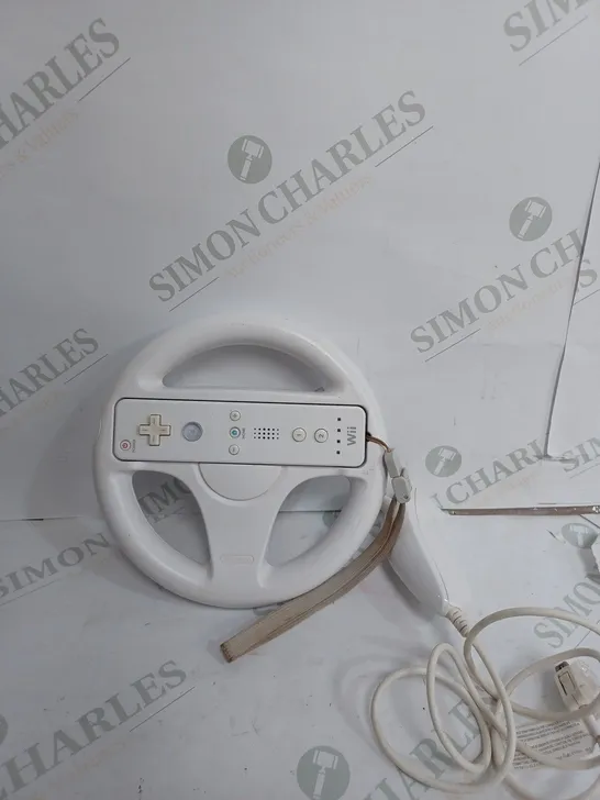 NINTENDO WII REMOTE AND NUNCHUCK - STEERING WHEEL IN WHITE 