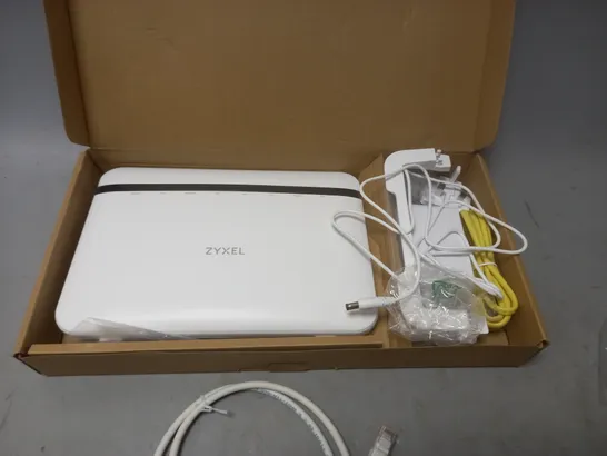 ZYXEL EX5401-B1 DUAL-BAND WIRELESS AX6000 ETHERNET IAD