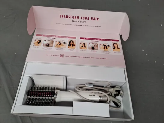 BOXED SHARK SMOOTHSTYLE HOT BRUSH & SMOOTHING COMB