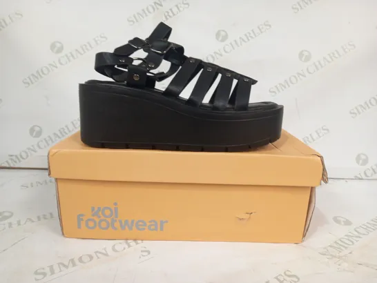 BOXED PAIR OF KOI PLATFORM WEDGE OPEN TOE STRAPPY SLINGBACK SANDALS IN BLACK SIZE 3