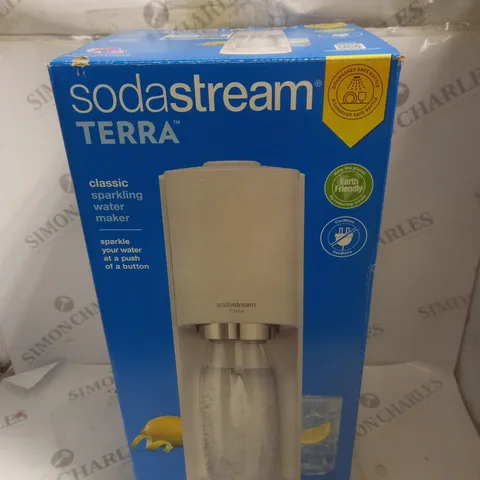 BOXED SODASTREAM SPIRIT ONE TOUCH SPARKLING WATER MAKER