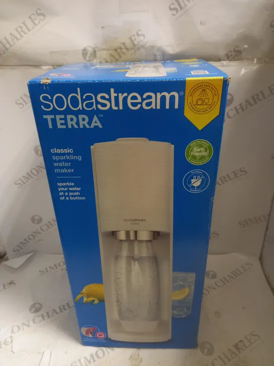 BOXED SODASTREAM SPIRIT ONE TOUCH SPARKLING WATER MAKER