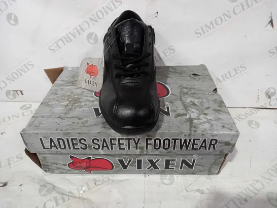 BOXED PAIR OF VIXEN WOMEN'S SAFETY SHOES IN BLACK UK SIZE 2