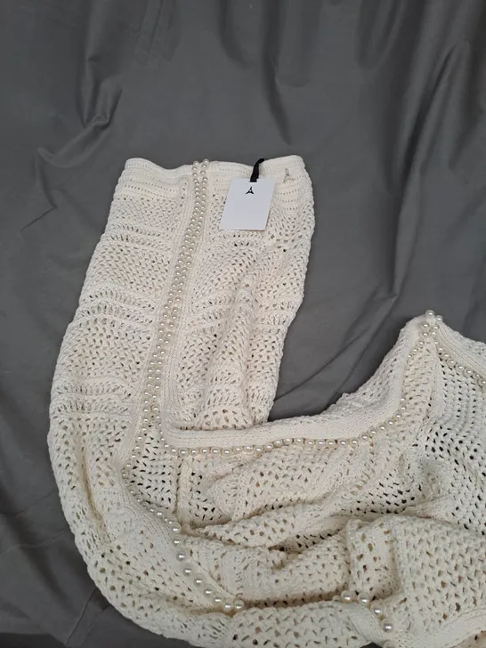 MANIERE DE VOIR XS OFF WHITE CROCHET MAXI SKIRT