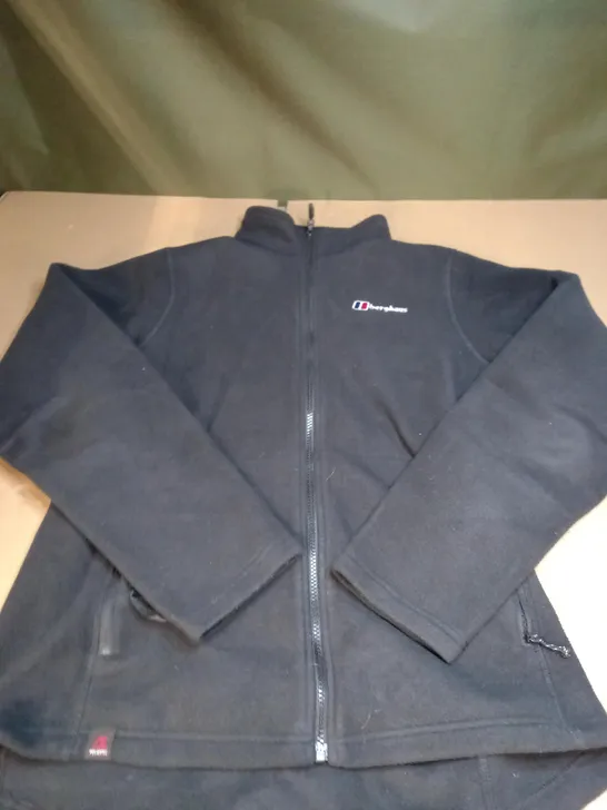 BERGHAUS FLEECED JACKET SIZE LARGE