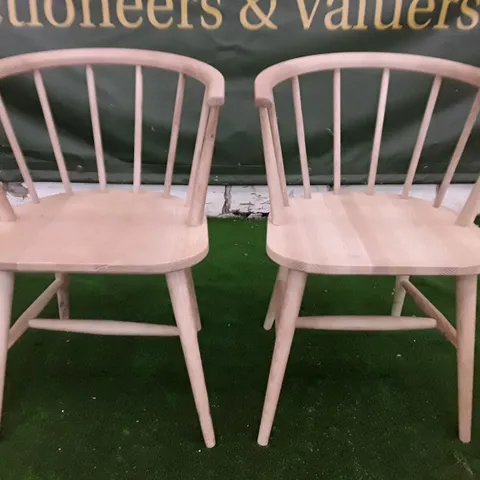 SET OF 2 OAK DINING CHAIRS