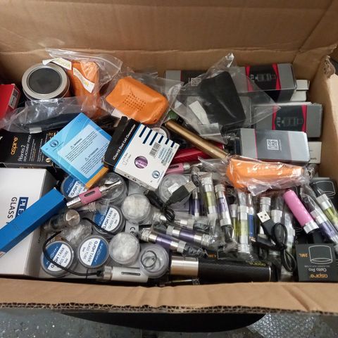 LARGE QUANTITY OF ASSORTED VAPING ITEMS